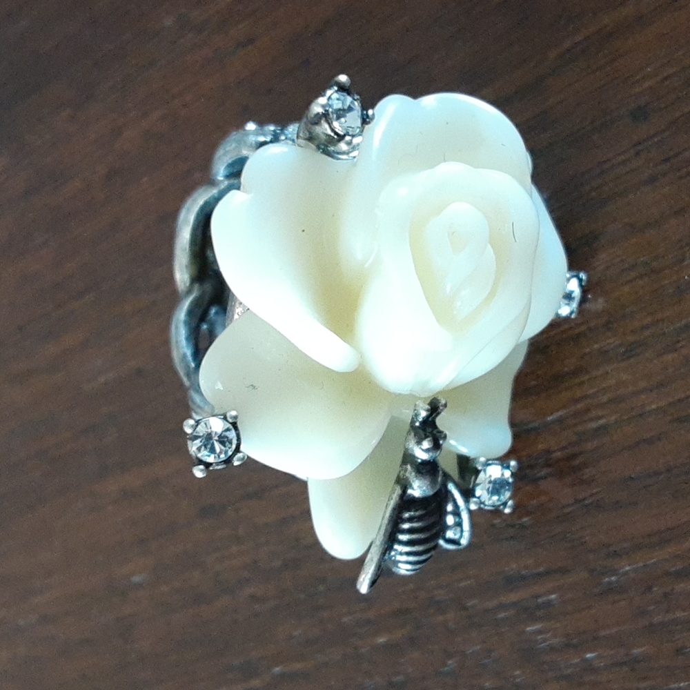 Nolan Miller Ladies Ring Size 6